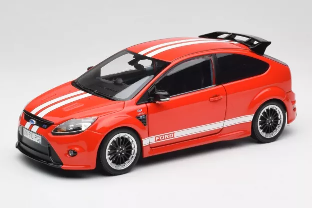 Minichamps Ford Focus Rs500 2010 Le Mans Classic Edition Tribute Ford Mkiv 1967 1:18 100080067
